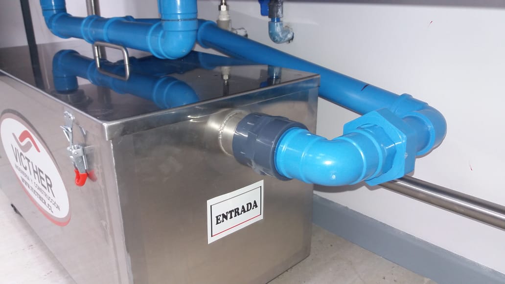 entrada de camara desgrasadora