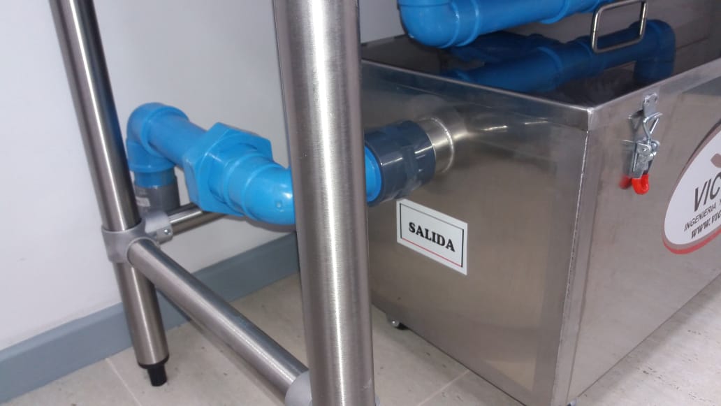 salida de camara desgrasadora